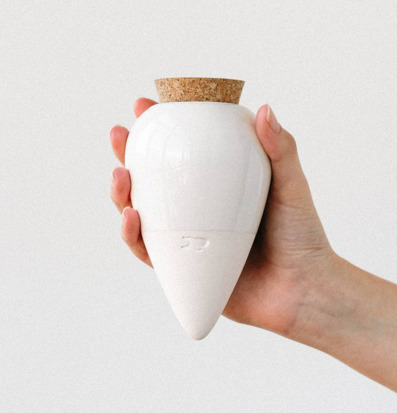 Bild av elegant och funktionell keramisk design med kork