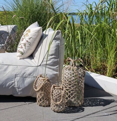 Bild av fridfull utomhusmiljö för avkoppling och njutning