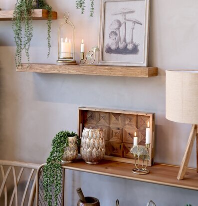 Bild av harmonisk inredning med natur och elegans