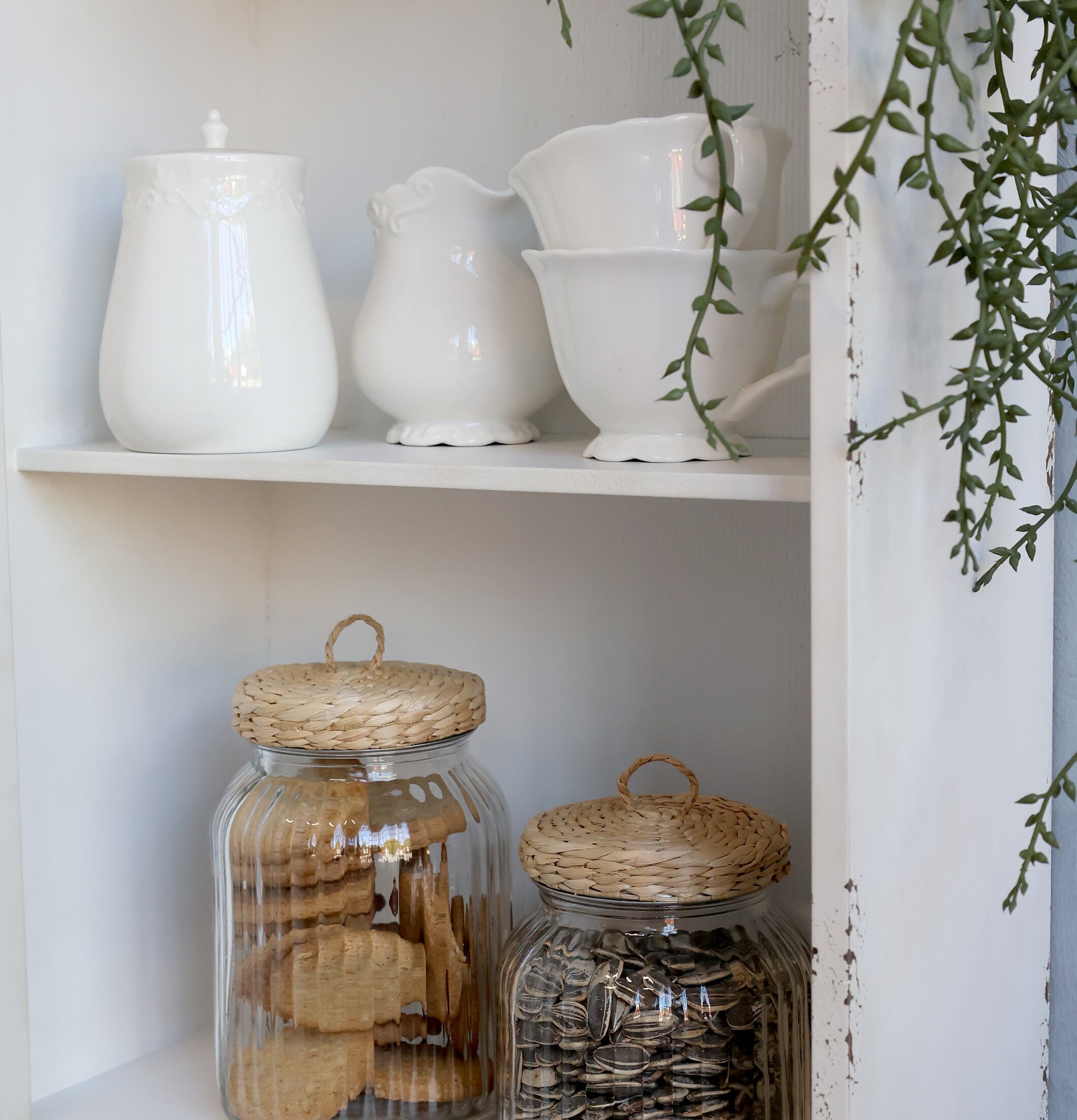 Väggskåp Antik Creme Chic Antique Skåp (ej för nycklar eller medicin) Vägghyllor som mer är en