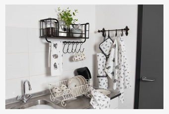 Bild av ett stilfullt och välorganiserat köksområde