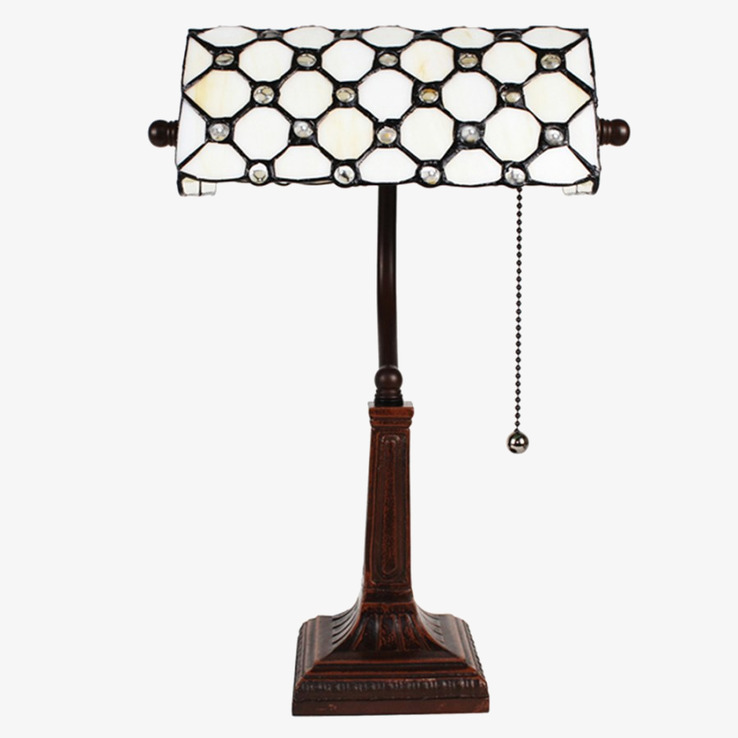 Bild av elegant bordslampa med mosaikmönstrad skärm