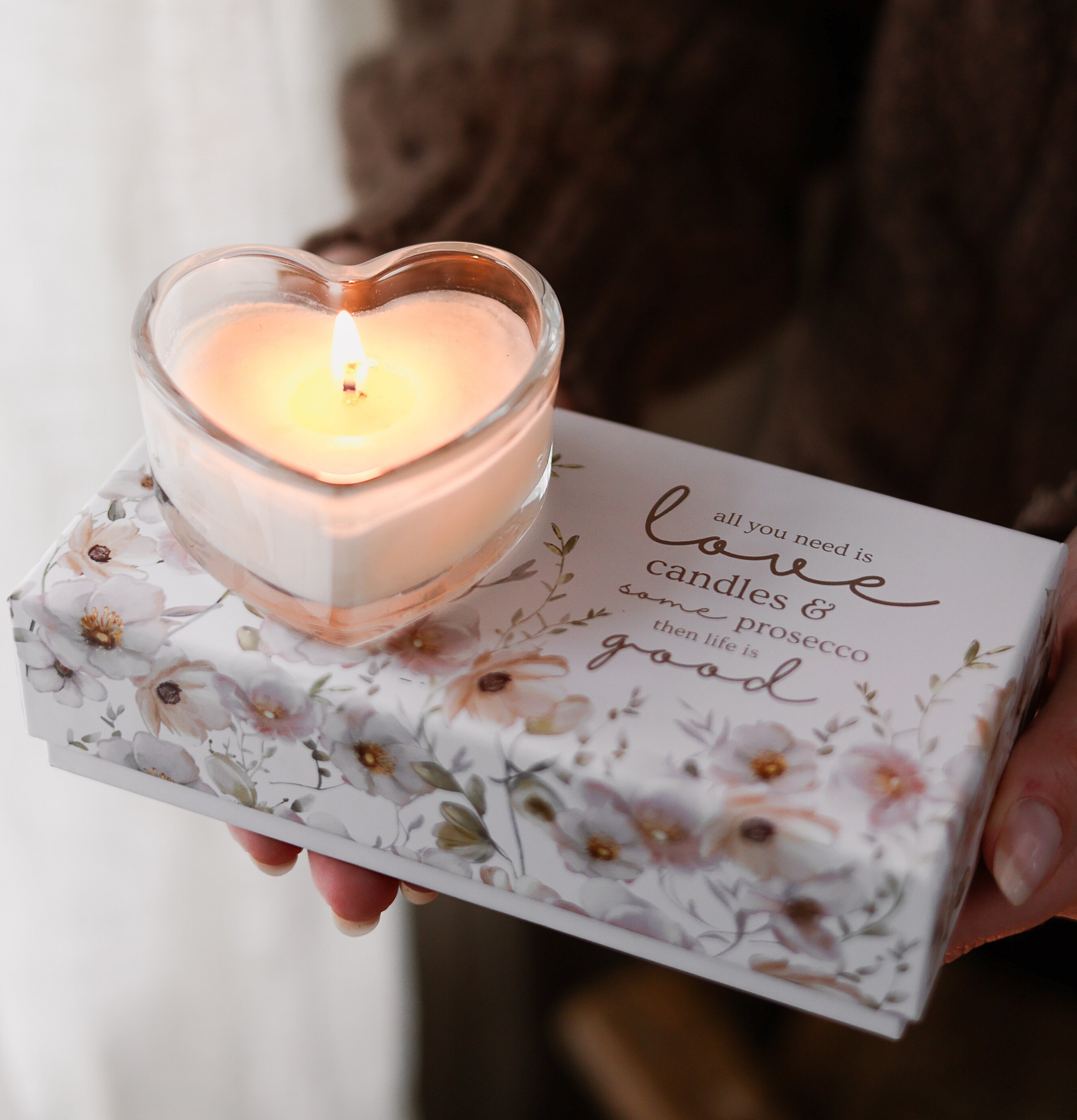 Bild av romantiskt doftljus för hemtrevlig atmosfär