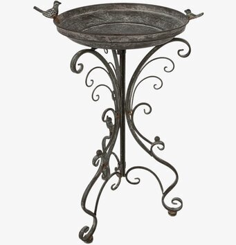 Foto av rustikt fågelbad i antikgrå nyans för trädgård