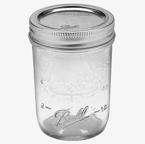Ball Mason Jars - Half Pint från Ball Mason Jar på vit bakgrund