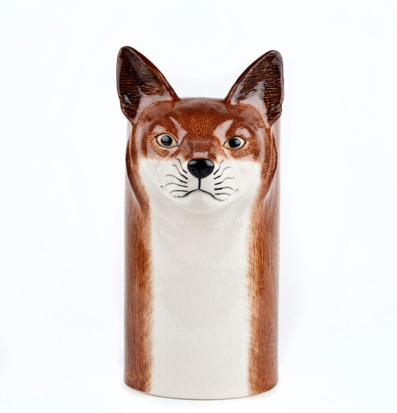 Bild av keramikräv som redskapskrus för stilfull inredning