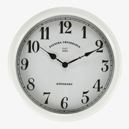 Väggklocka Viggo Offwhite från Strömshaga med tydlig urtavla