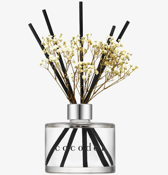 Bild av elegant doftspridare med stilren och modern design