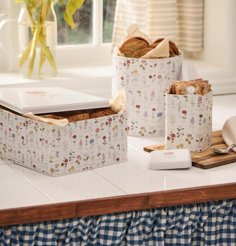 Plåtburk Ma's Garden Offwhite Rund IB Laursen Plåtburkar Metallburkar