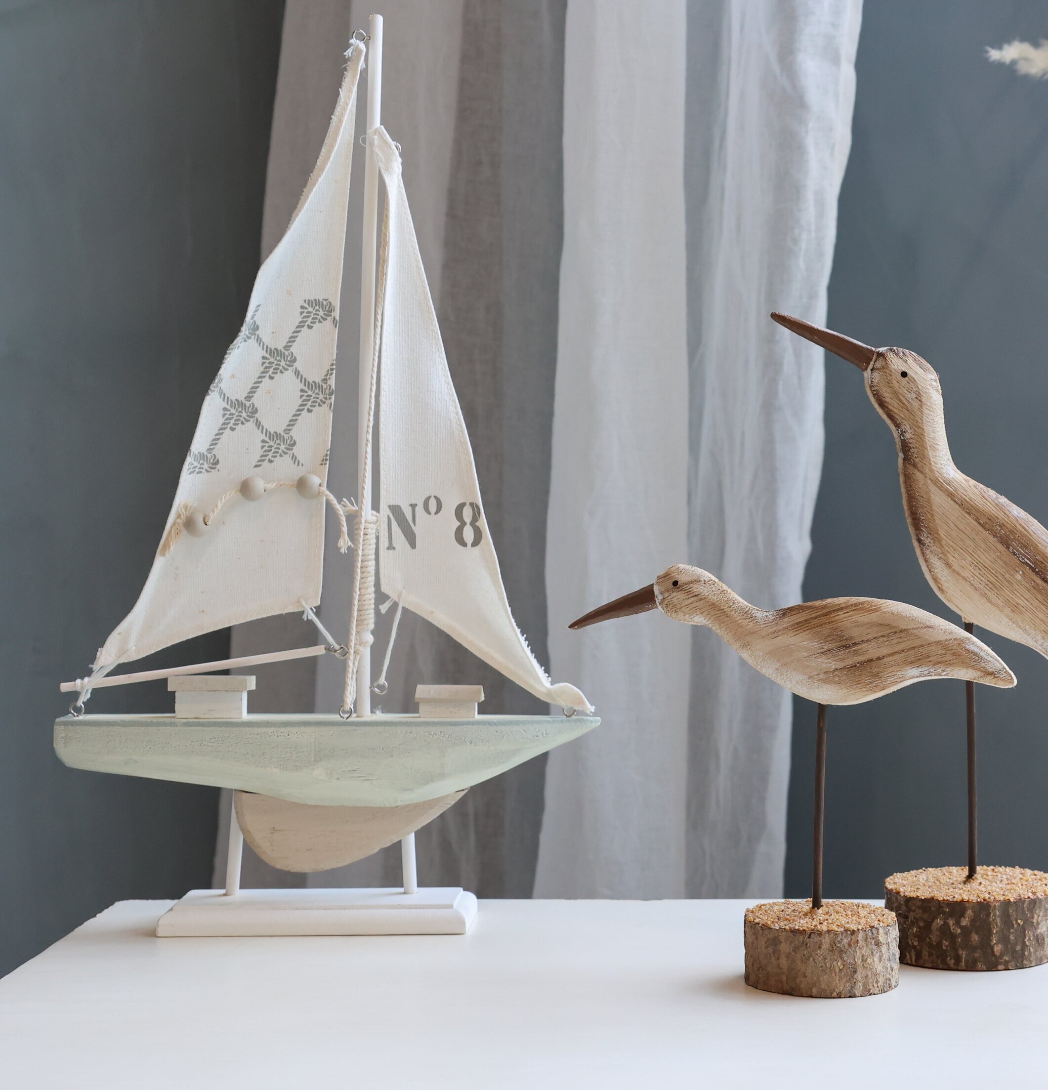 Bild av stilfull inredning med nautiska detaljer