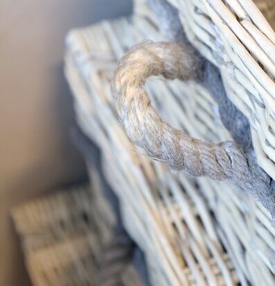 Bild av korg med naturlig struktur och tidlös design