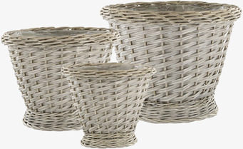 Bild av flätade pilkrukor med stilren och naturlig design