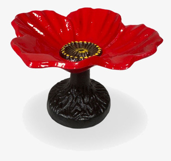 Bild av dekorativt fågelbad i röd blomform för trädgården