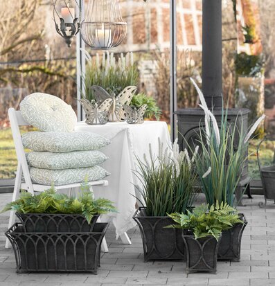 Bild av inspirerande miljö med natur och stilfull inredning