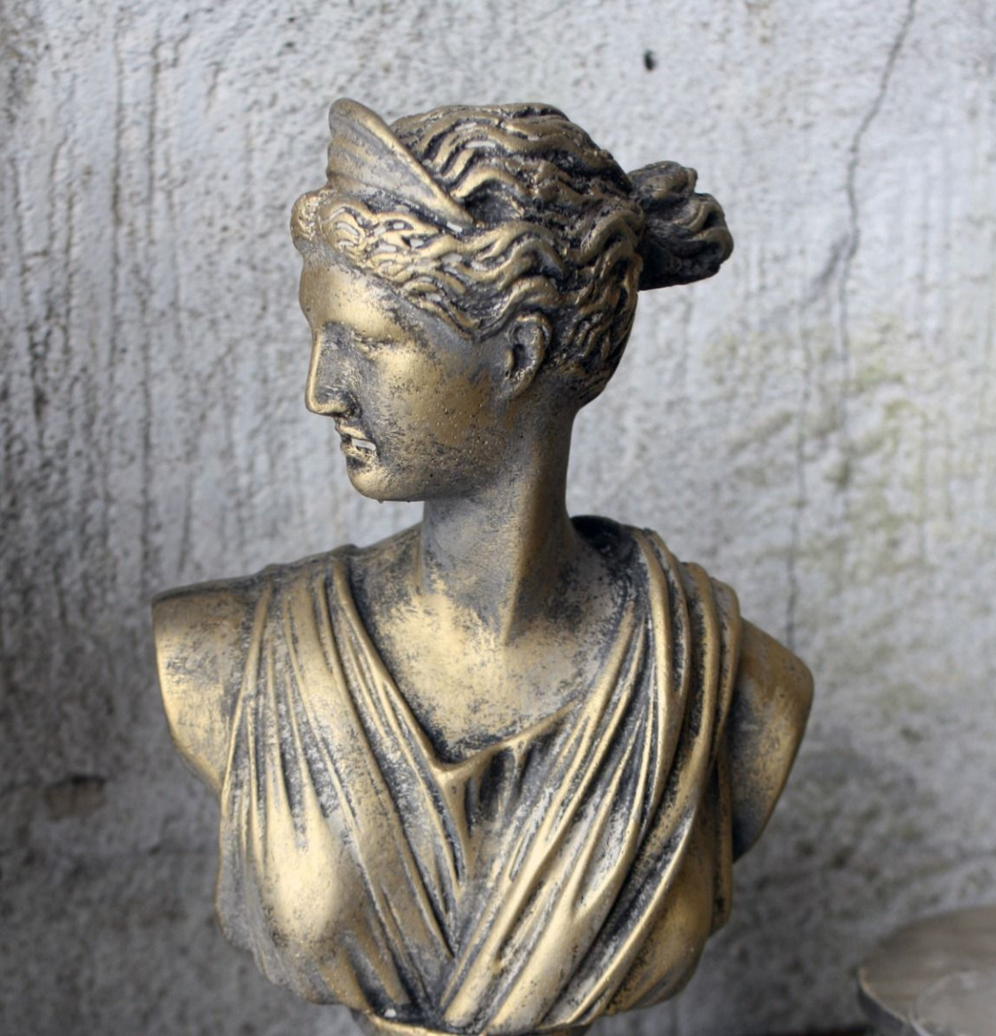 Staty Byst Femme Antikguld Västanvinden Byster