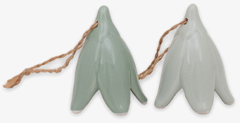 Bild av estetiska gröna klockformade dekorationer