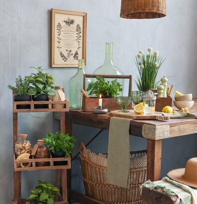 Bild av inbjudande och harmonisk inredningsscen hemma