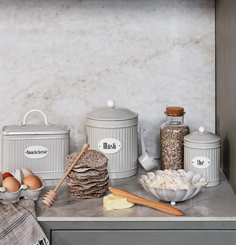 Bild av harmonisk och stilfull köksmiljö med detaljer