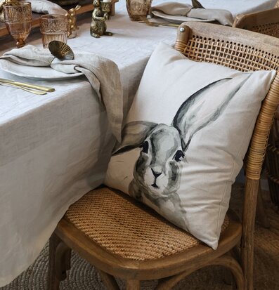 Bild av elegant matplats med rustik och modern stil