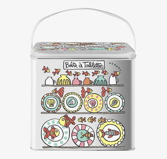 Bild av färgglad plåtburk för disktabletter i köket