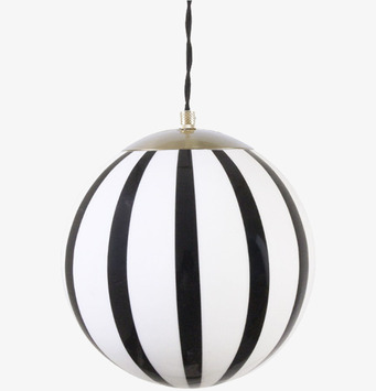 Bild av stilfull taklampa med svartvita ränder