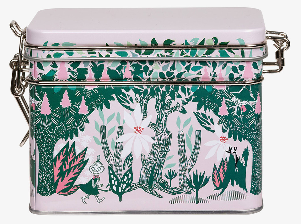 Bild av rektangulär plåtburk med sagolikt naturmotiv