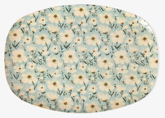 Bild på tallrik med blommönster och oregelbunden form