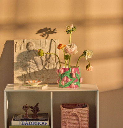 Bild av harmonisk och inspirerande inredning i mjukt ljus