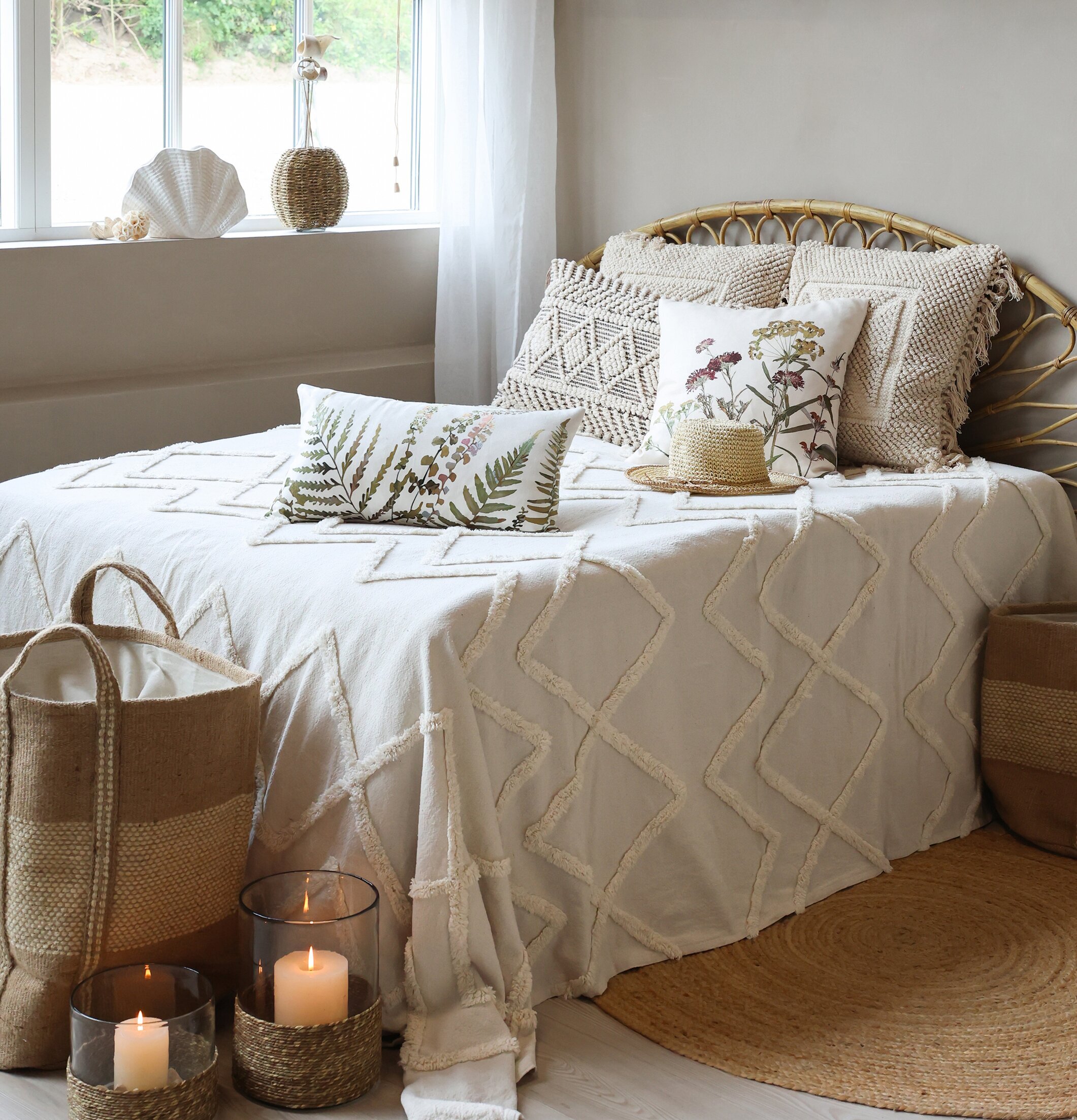 Sängöverkast Offwhite Chic Antique Täcken, filtar, plädar och överkast Filtar Plädar Överkast