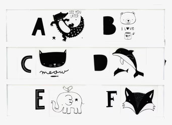 Letter Set ABC Black från A Little Lovely Company med djur