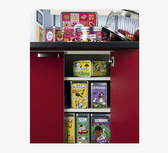 Bild av färgglada plåtburkar som inspirerar i köket