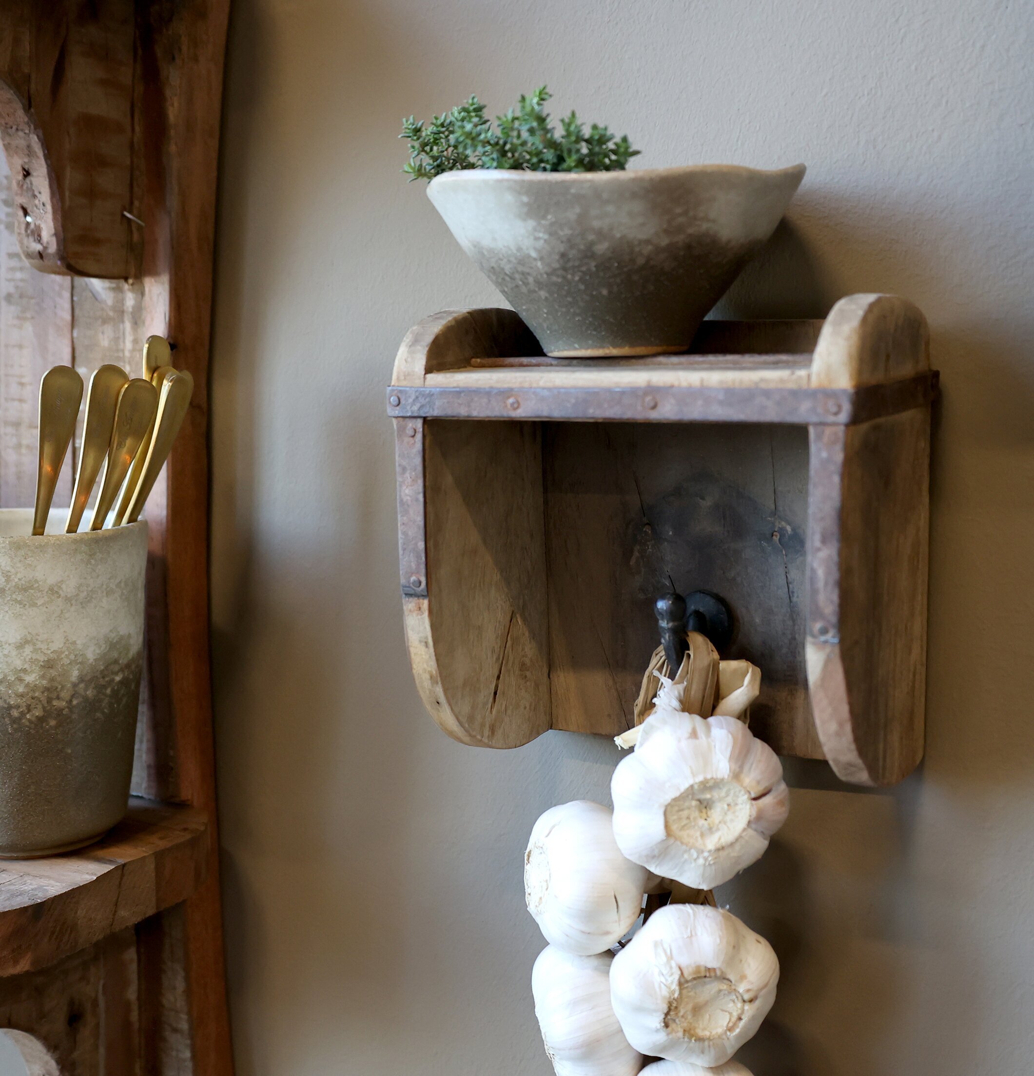 Vägghylla Natur Chic Antique Vägghyllor