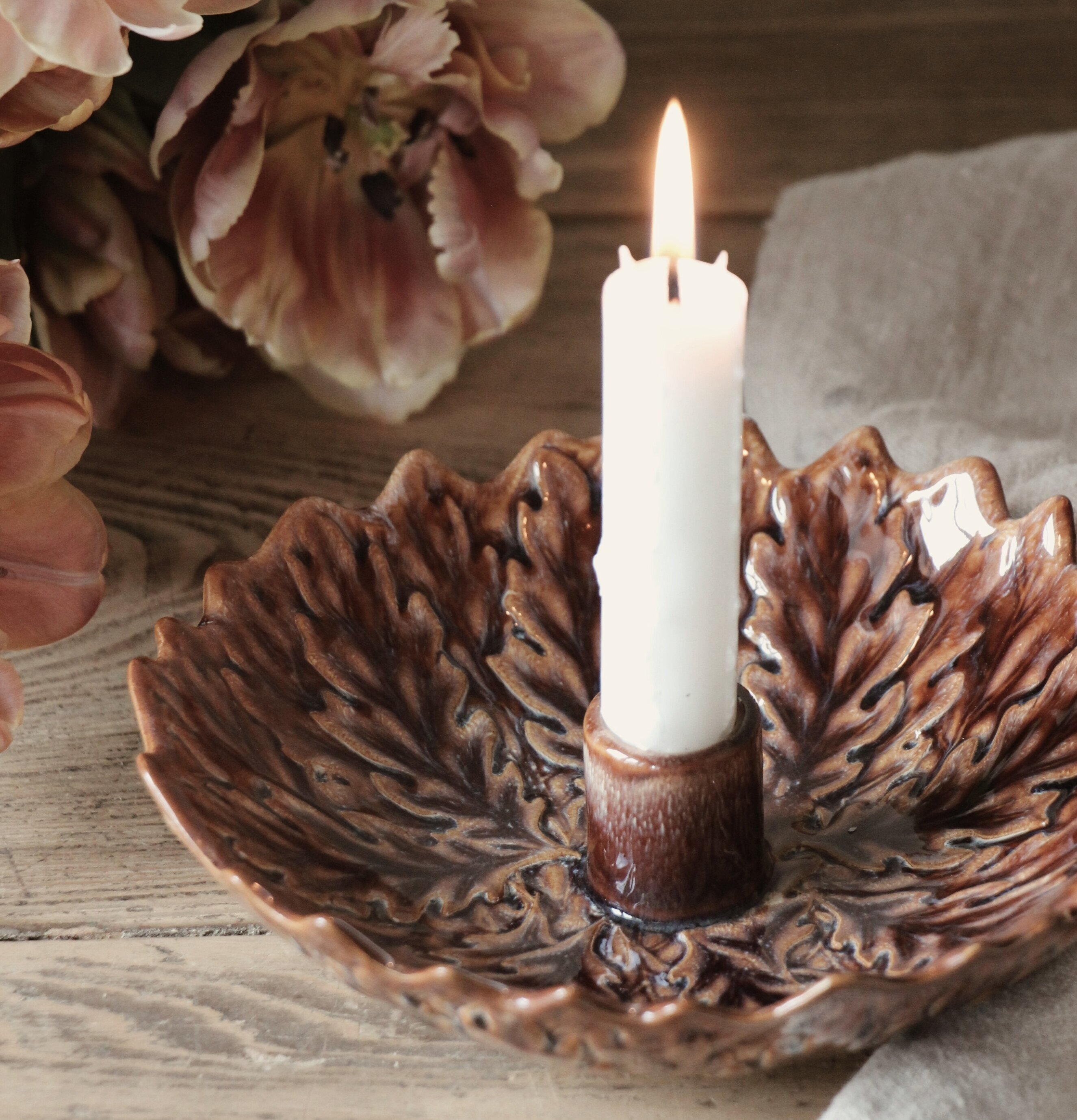 Ljusstake Leaf - Majas Cottage Ljusstakar Adventsstakar Ljushållare Ljushyllor