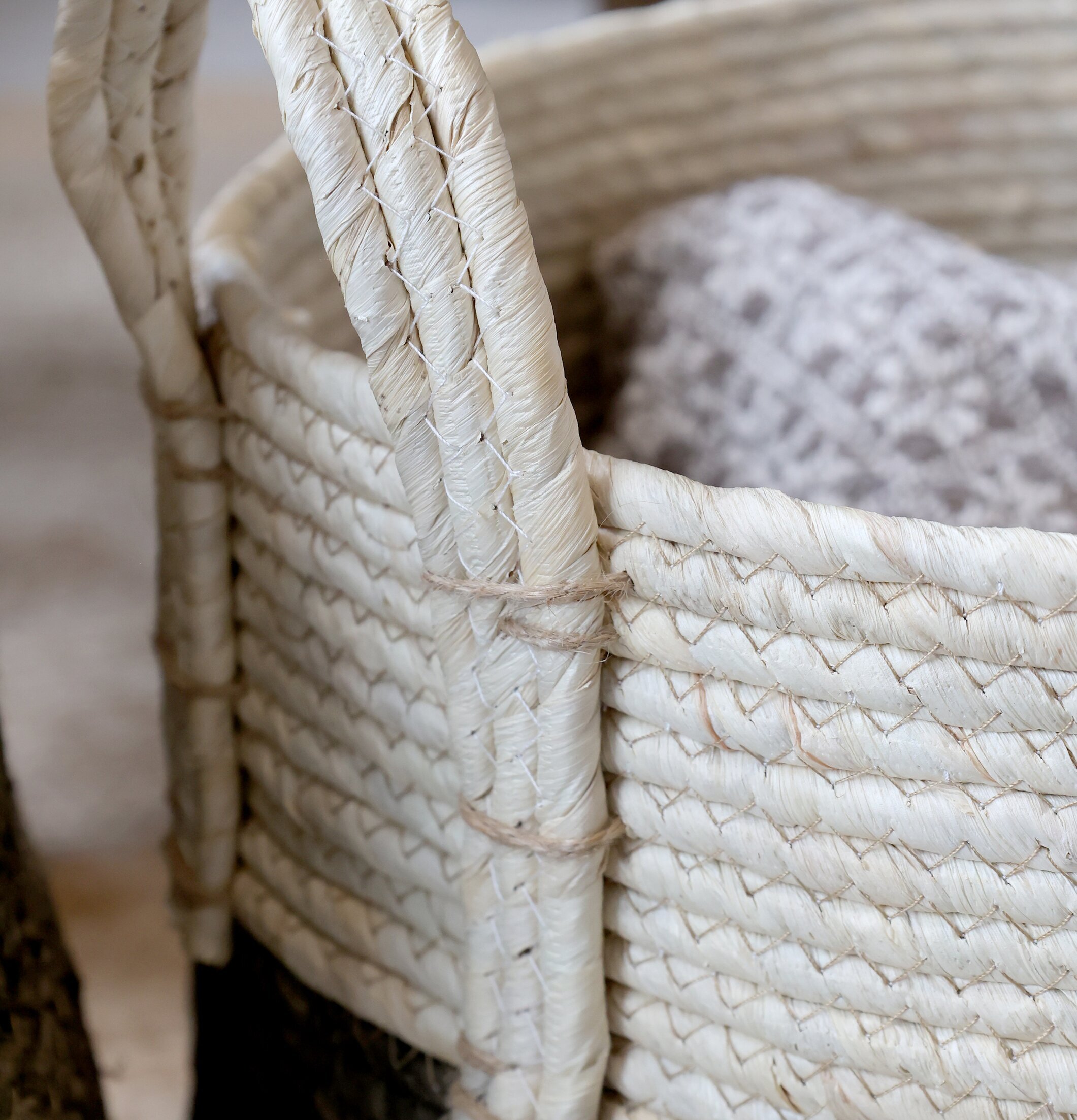 Förvaringskorg Mocca/Creme Chic Antique Förvaringslådor och korgar Boxar Förvaringsboxar Porslinsboxar Trälådor Smyckesboxar i porslin Förvaringsbrickor Murstensformar