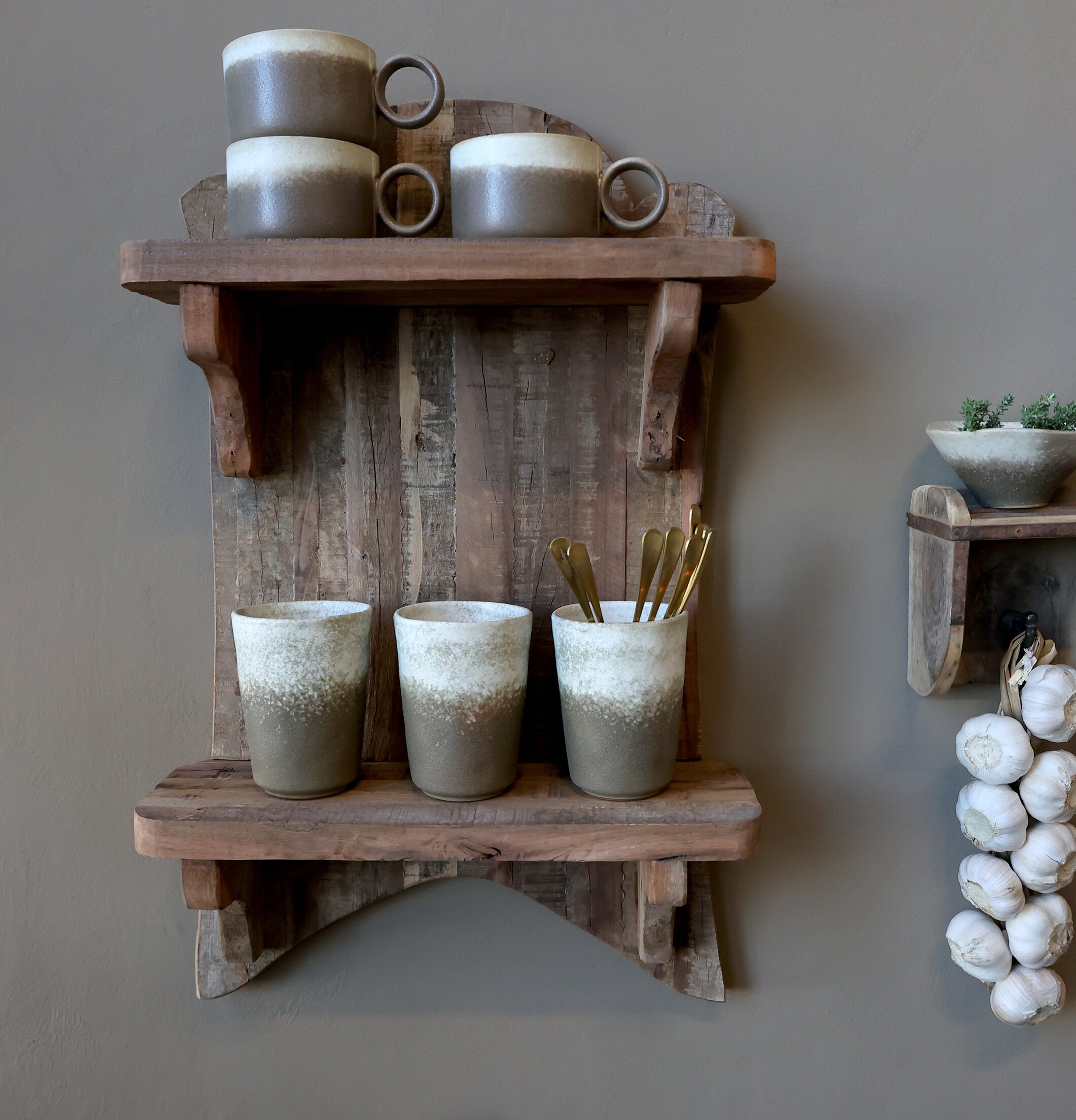 Vägghylla Grimaud Chic Antique Vägghyllor