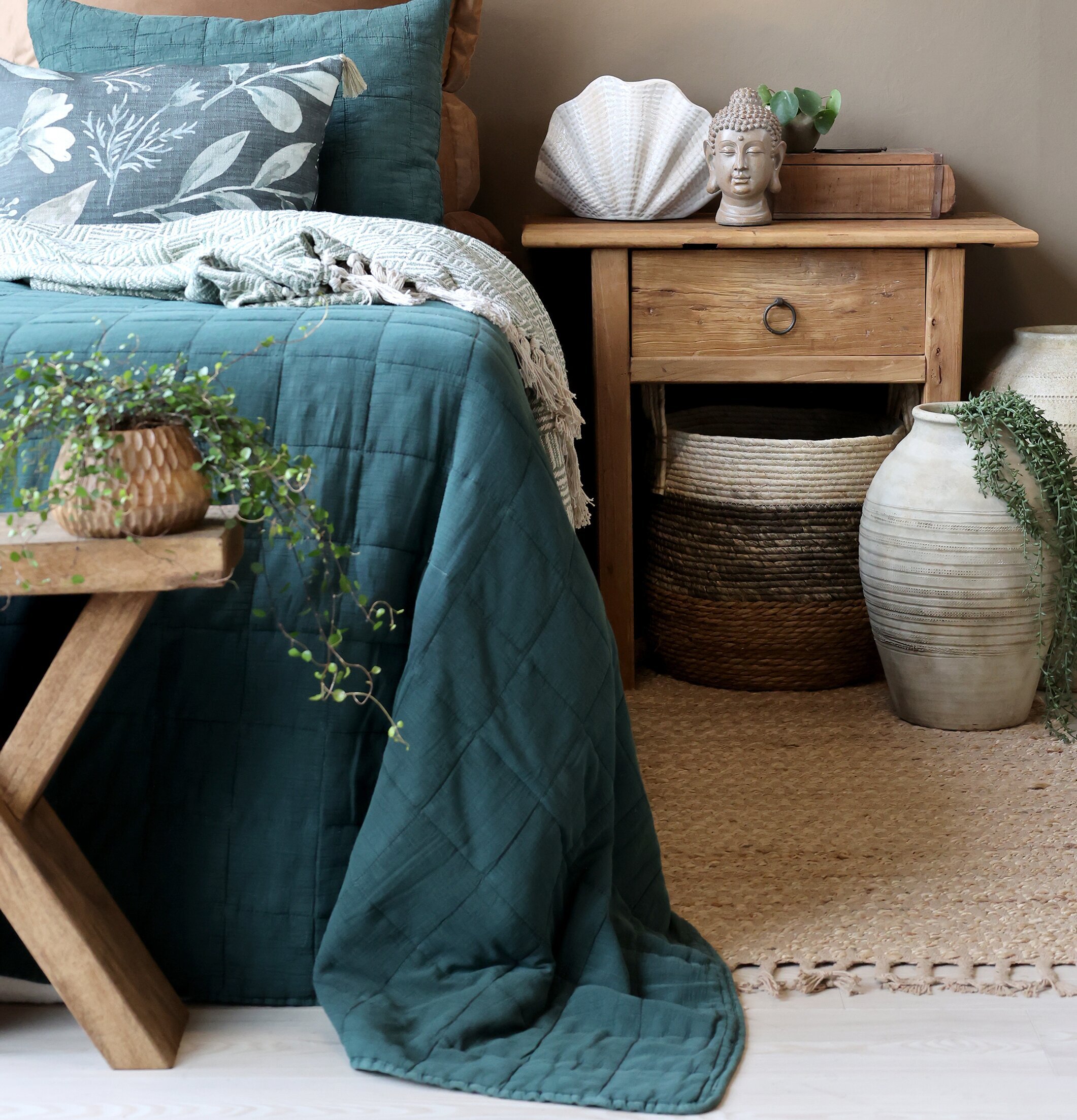 Sängöverkast Aix Forest Green Chic Antique Täcken, filtar, plädar och överkast Filtar Plädar Överkast