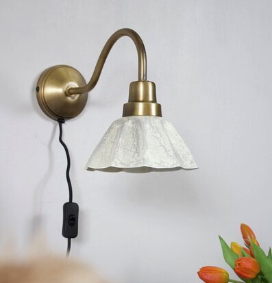 Ester Vägglampa Offwhite PR Home Lampor Taklampor Golvlampor Bordslampor LED-lampor Ledlampor Fönsterlampor Ljusslingor för dekoration