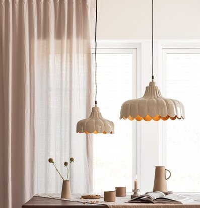 Wells Tak/Fönsterlampa Beige/Guld PR Home Lampor Taklampor Golvlampor Bordslampor LED-lampor Ledlampor Fönsterlampor Ljusslingor för dekoration