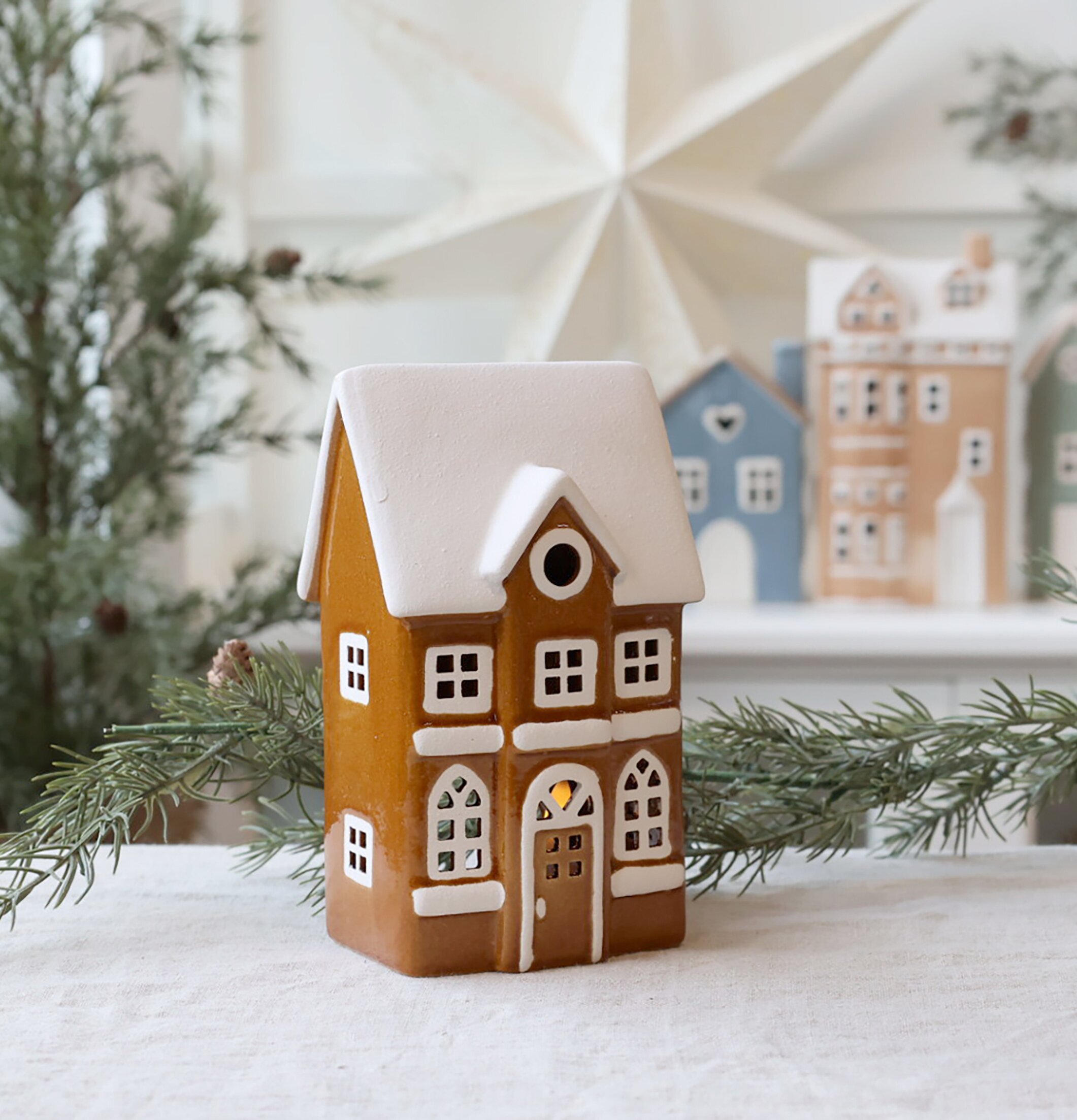 Ljuslykta Hus Chamonix Mocca Chic Antique Lyktor Endless Light Ljuslyktor