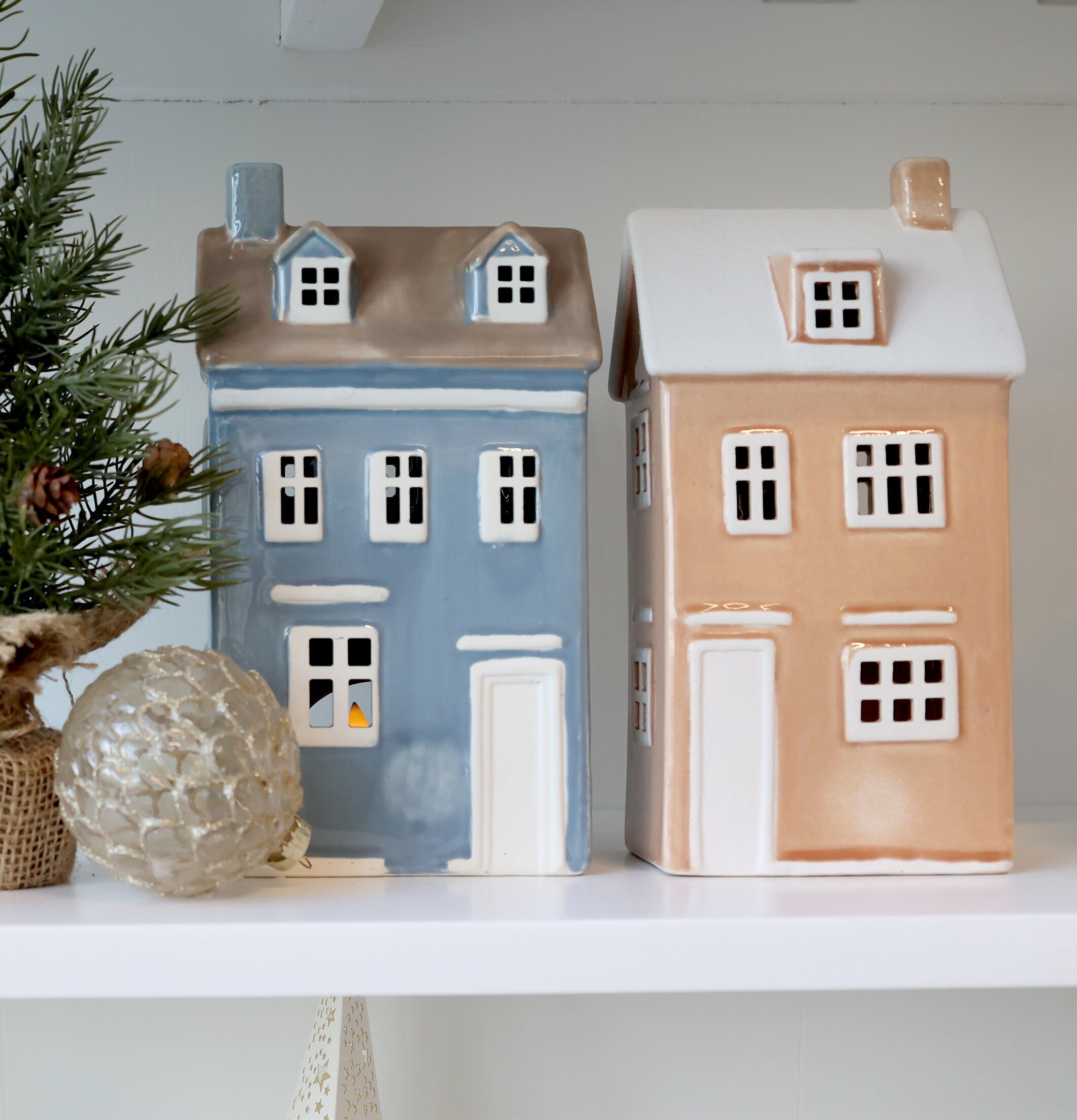 Ljuslykta Hus Chamonix Puder Chic Antique Lyktor Endless Light Ljuslyktor