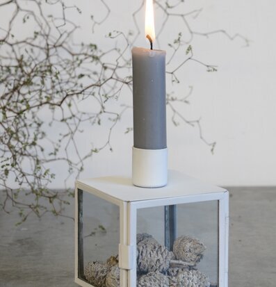 Glasbox Ljuslykta Vit Bönljus från IB Laursen med kottar