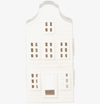 Bild av vit keramisk ljuslykta i form av dekorativt hus