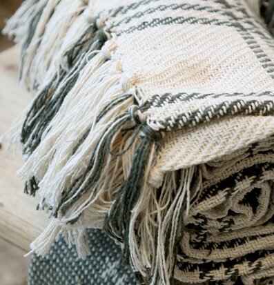 Aix Pläd Oliv/Creme Chic Antique Täcken, filtar, plädar och överkast Filtar Plädar Överkast