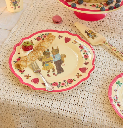 Tallrik Vintage Red Kiss - Nathalie L'ete Print Rice Tallrikar Djupa tallrikar (ej skål) Desserttallrikar Assietter