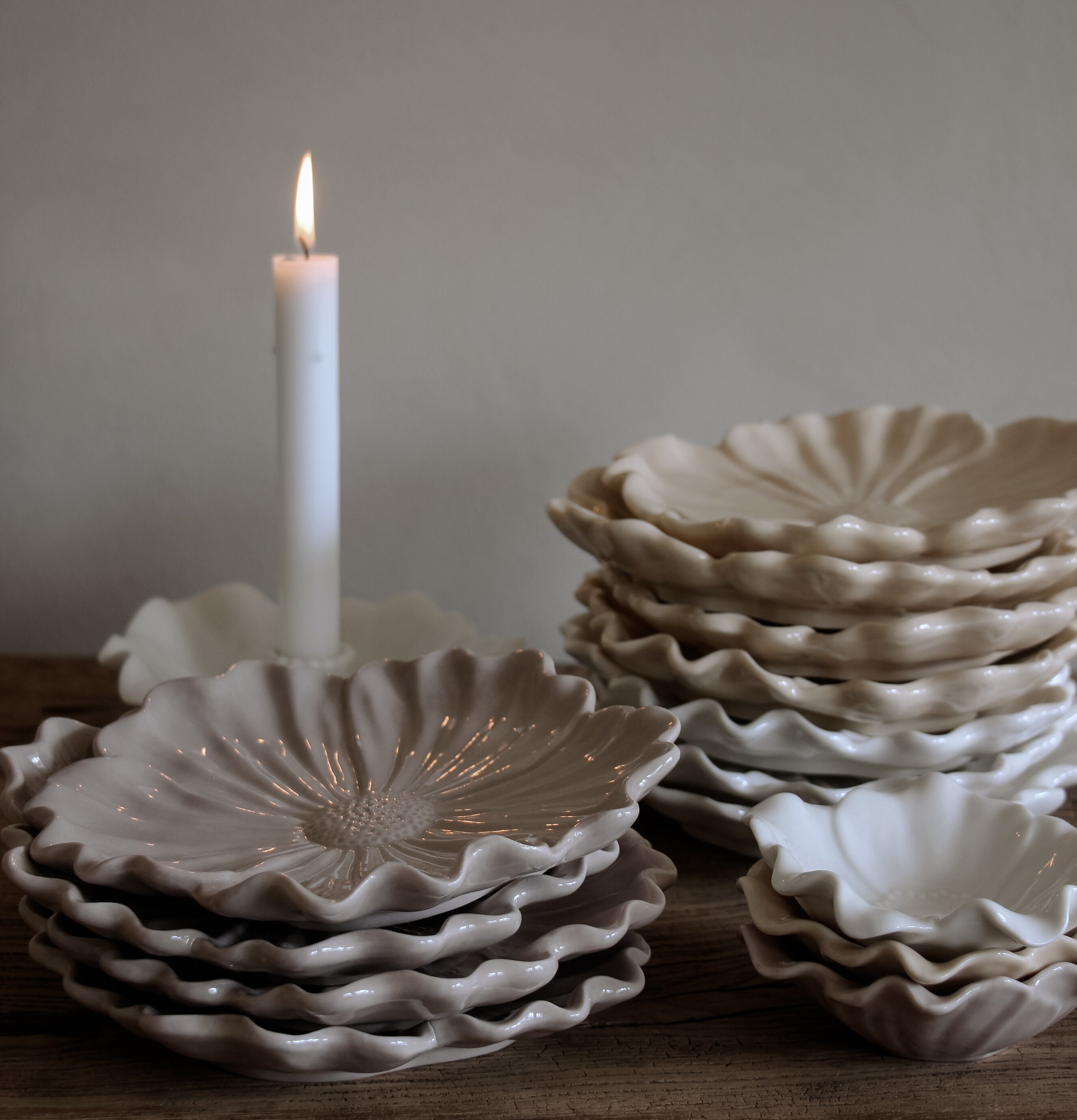 Majas Blomstra Assiett/Fat Cottage Tallrikar Djupa tallrikar (ej skål) Desserttallrikar Assietter Barntallrikar Picknicktallrikar