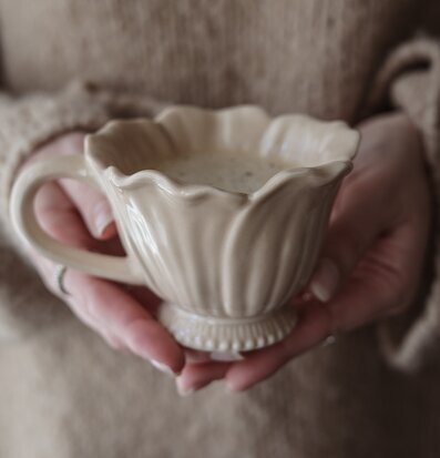 Majas Blomstra Mugg Cottage Muggar/koppar i porslin, keramik, papper eller biologiskt material organiskt ekologiskt Termomuggar utan