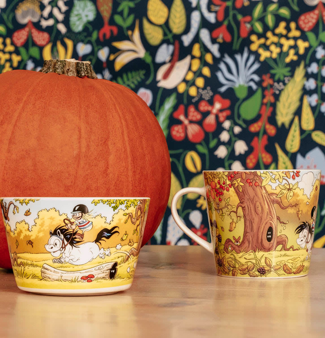 Hästen Mulle Skål Löv Mugg Lena Furberg by Martinex Skålar att äta ur tilltugg Såskannor/Vispskål servering