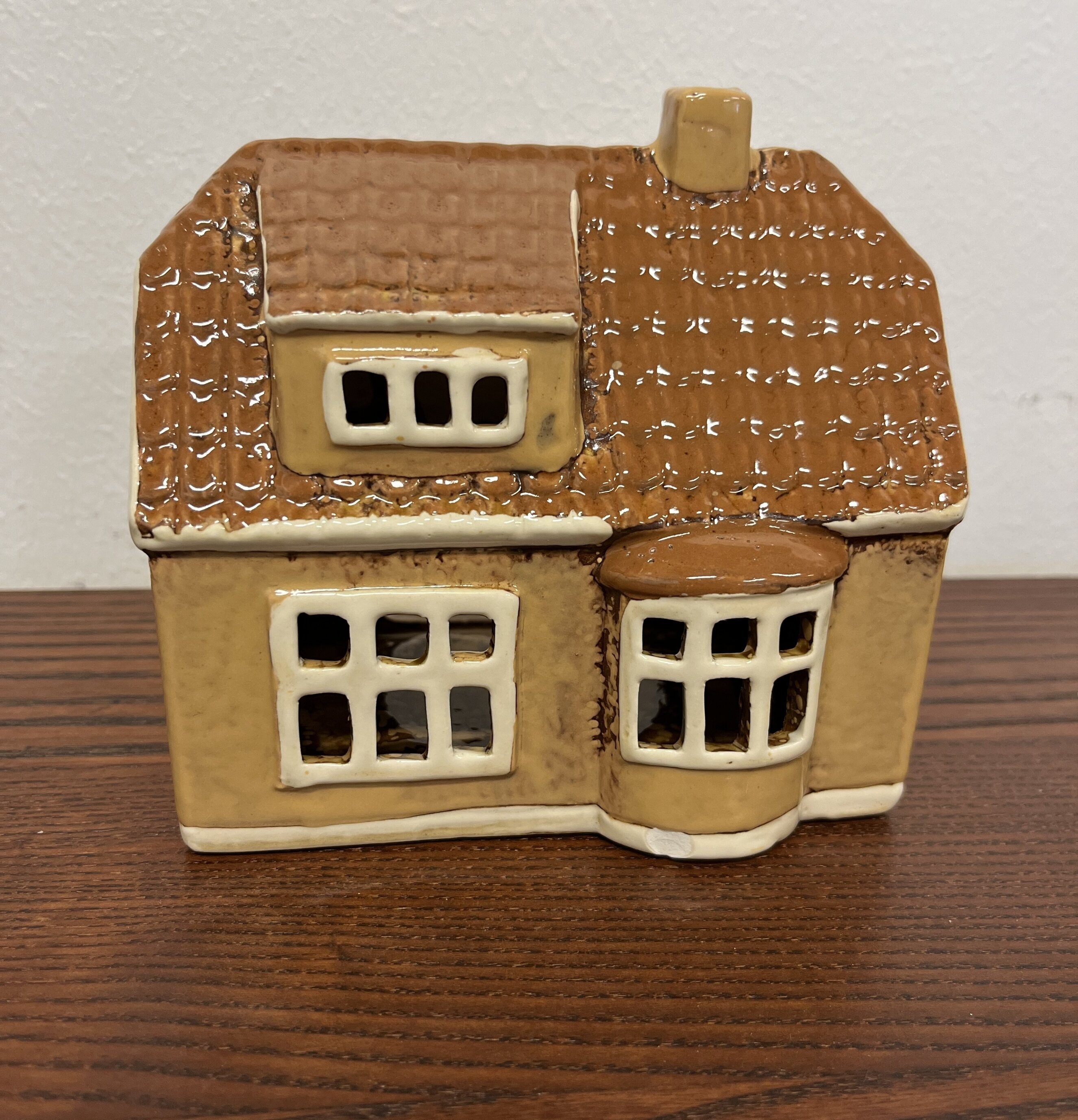 Ljuslykta Hus Beige (fynd-id 1) Det Gamle Apotek