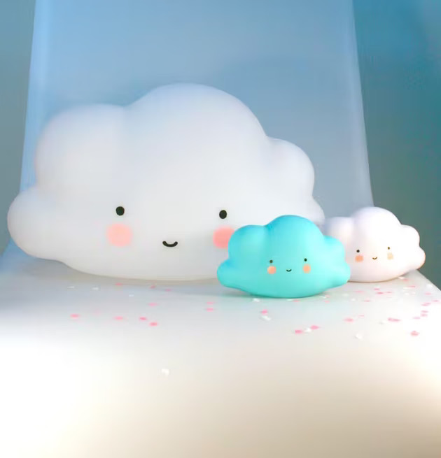 Mini Cloud Light Vit från A Little Lovely Company i barnrum