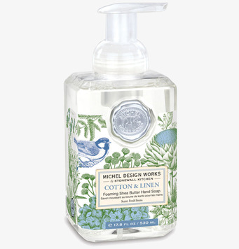 Foto: Skumtvål i pumpflaska med botanisk etikett